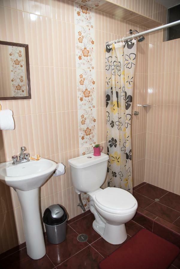 Hostal Milagros Inn - Samary Inn Puno Buitenkant foto